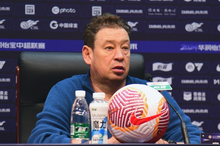 斯卢茨基:痛失良机遭绝杀,盖伊伤情不乐观 斯卢茨基:痛失良机遭绝杀,盖伊伤情不乐观