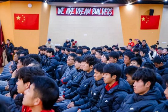成耀东挂帅,李圣龙领衔:海港富盛经开队2026中乙出征 成耀东挂帅,李圣龙领衔:海港富盛经开队2026中乙出征