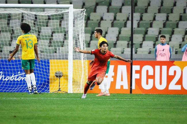 U20亚洲杯八强战:国青迎世青赛门槛,数据示主场不败 U20亚洲杯八强战:国青迎世青赛门槛,数据示主场不败