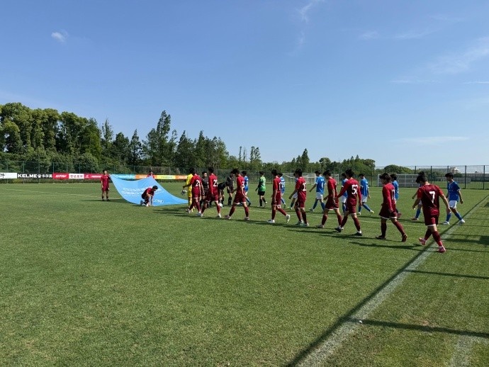 海港U17队2:1麓山国际实验学校 杨思致远助攻穆海麦提首开记录 海港U17队2:1麓山国际实验学校 杨思致远助攻穆海麦提首开记录